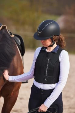 Horze Atmos Metallic Helmet 13 Horze Atmos Metallic Helmet -Equestrian Clothing Shop 30072 bl ste 05