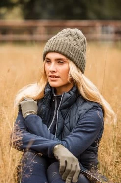 Horze Raya Cable Knit Hat With Fleece Lining -Equestrian Clothing Shop 30848 bkgr 04