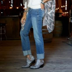 Ariat REAL Stretch Icon Straight Jean For Women -Equestrian Clothing Shop 335371 DNB 6