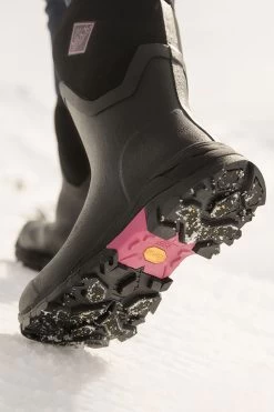 Muck Boot Ladies Arctic Ice AG Tall 29 Muck Boot Ladies Arctic Ice AG Tall -Equestrian Clothing Shop 335788 BL PI 7