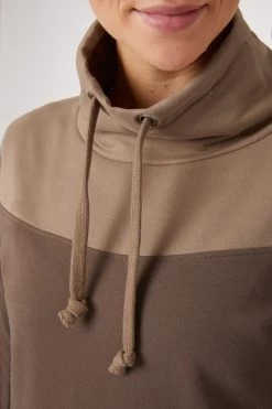 Horze Jade Women's Sweatshirt With High Collar 25 Horze Jade Women's Sweatshirt With High Collar -Equestrian Clothing Shop 33709 FRBR CMBR 5