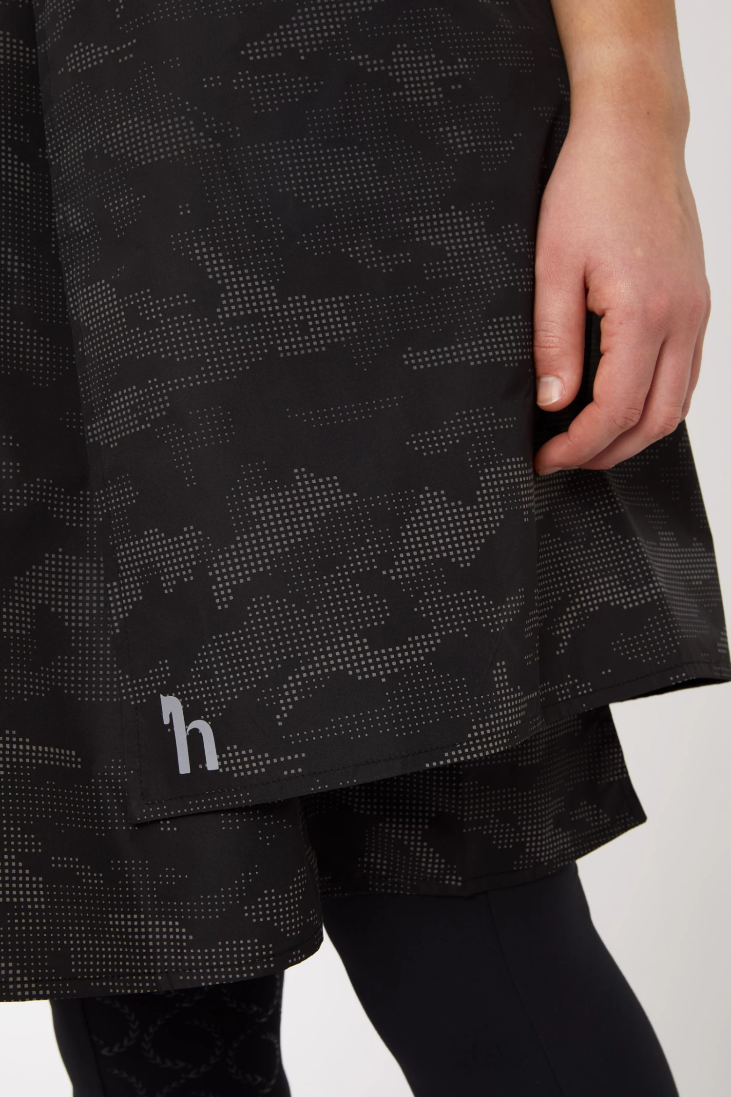 Horze Camo Luminox Reflective Skirt For Women 5 Horze Camo Luminox Reflective Skirt For Women - Image 5