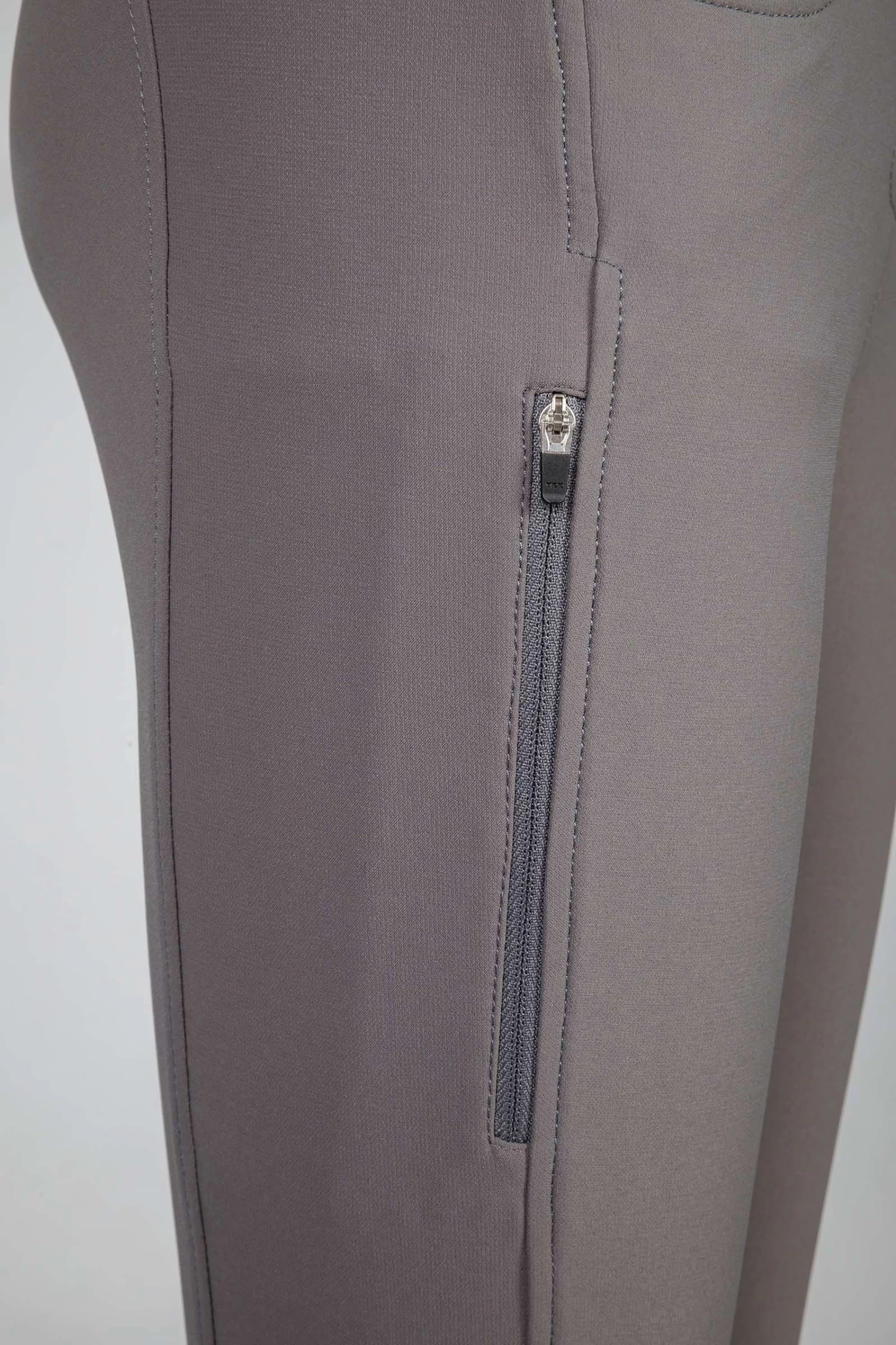 Back On Track Julia Ladies' Knee Grip Breeches 11 Back On Track Julia Ladies' Knee Grip Breeches - Image 11