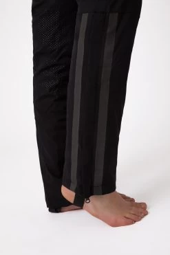 B Vertigo Dana Padded Thermo Breeches For Women -Equestrian Clothing Shop 36058 099 07