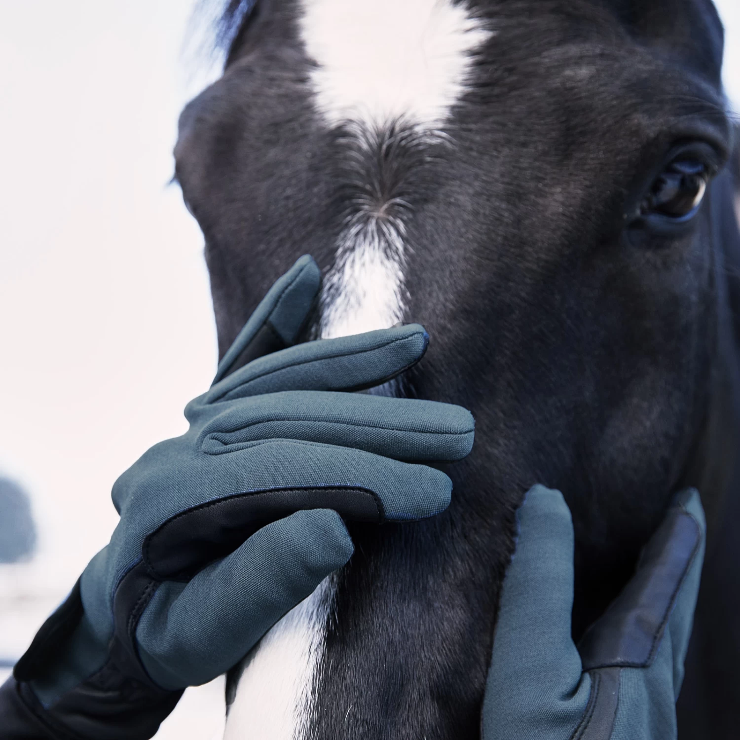 Horze Sporty Winter Riding Gloves 18 Horze Sporty Winter Riding Gloves - Image 18